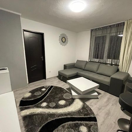 T&T Apartman Praid Eksteriør billede