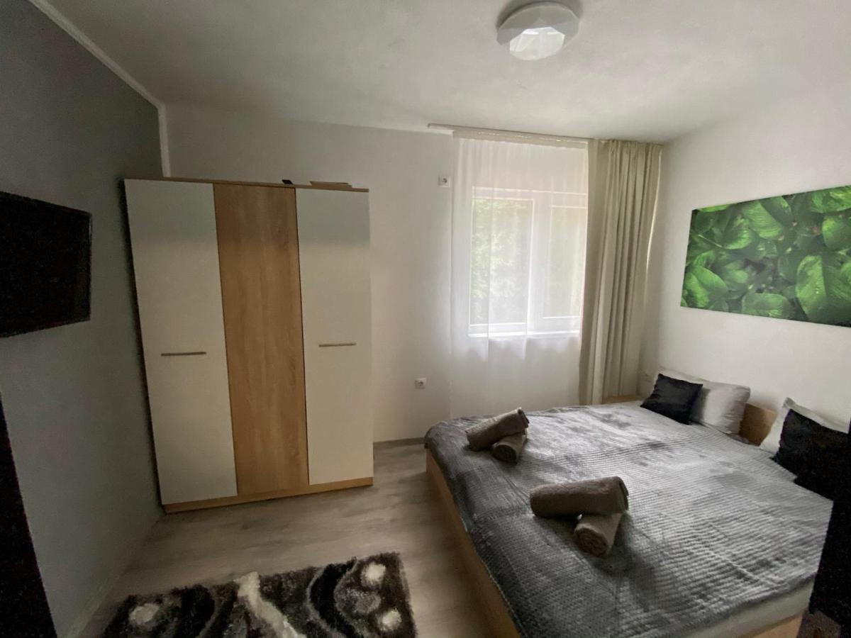 T&T Apartman Praid Eksteriør billede